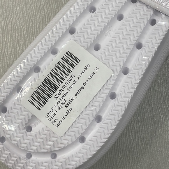 Smiley face white cloud slides nwt size 3 big kids - Picture 3 of 3